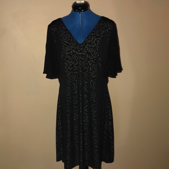 🌼NWT Floral Print Dress - Picture 3 of 5